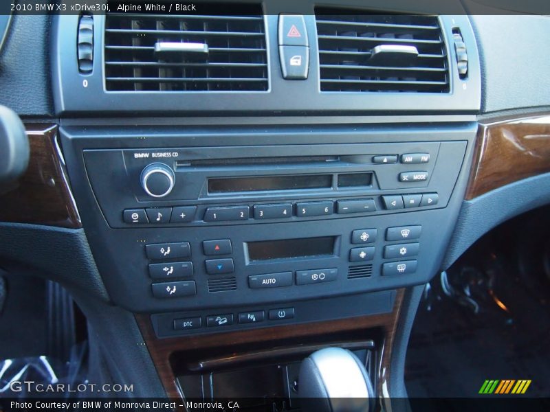 Alpine White / Black 2010 BMW X3 xDrive30i