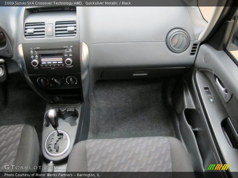 Quicksilver Metallic / Black 2009 Suzuki SX4 Crossover Technology AWD