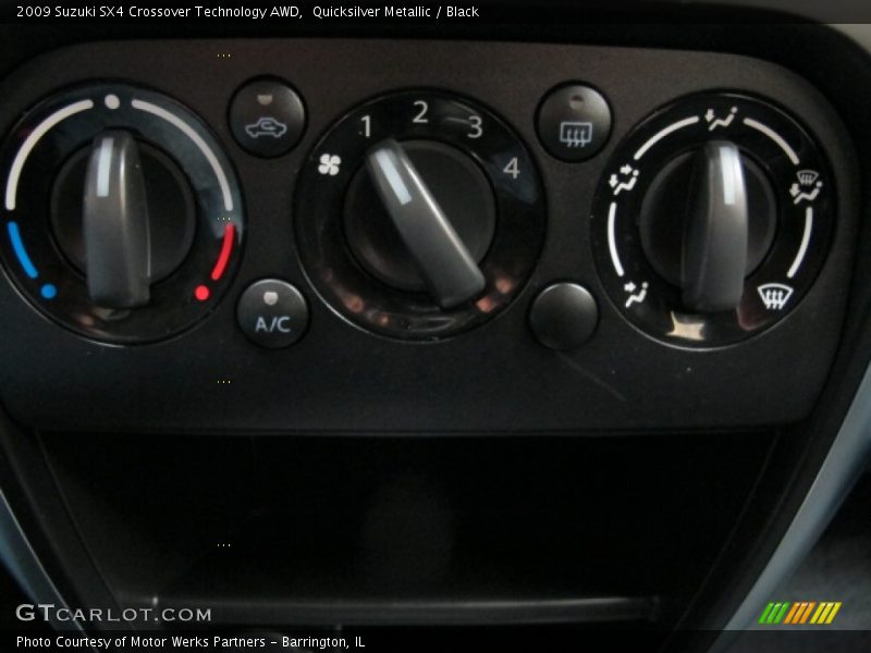 Quicksilver Metallic / Black 2009 Suzuki SX4 Crossover Technology AWD