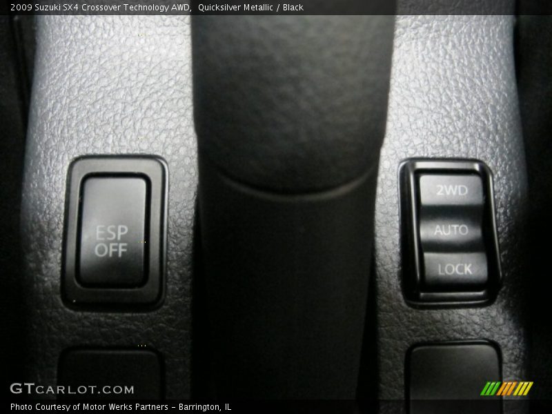 Quicksilver Metallic / Black 2009 Suzuki SX4 Crossover Technology AWD