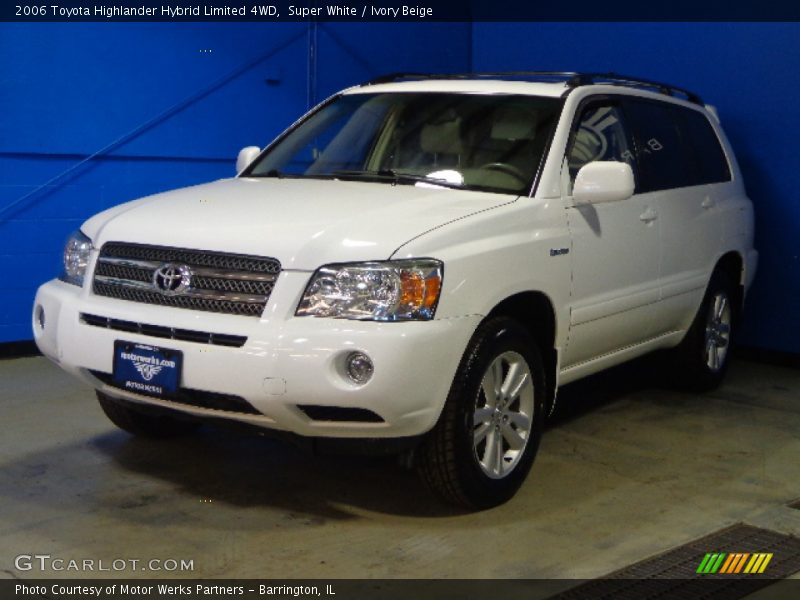 Super White / Ivory Beige 2006 Toyota Highlander Hybrid Limited 4WD