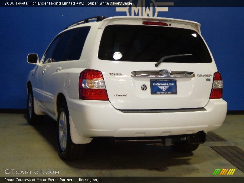 Super White / Ivory Beige 2006 Toyota Highlander Hybrid Limited 4WD