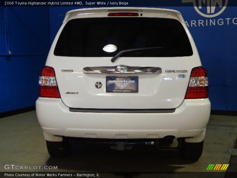 Super White / Ivory Beige 2006 Toyota Highlander Hybrid Limited 4WD