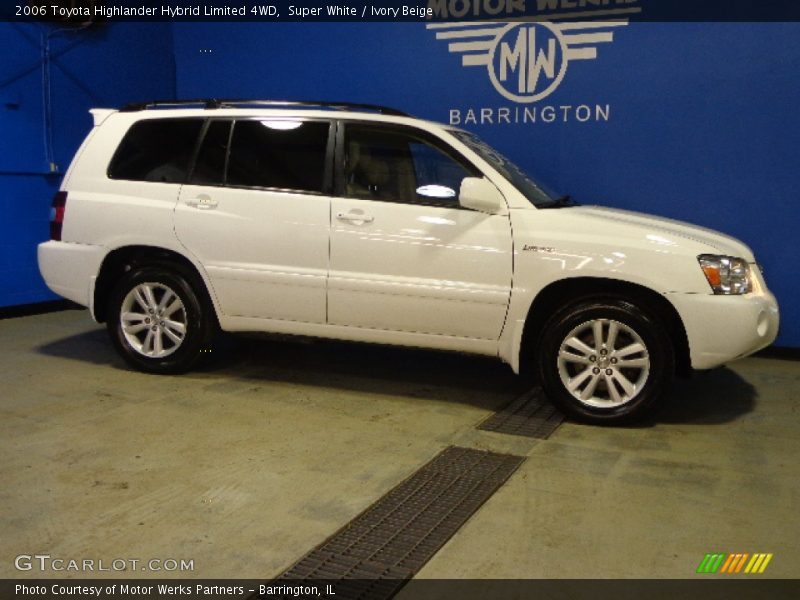 Super White / Ivory Beige 2006 Toyota Highlander Hybrid Limited 4WD