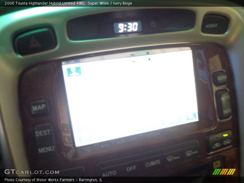 Super White / Ivory Beige 2006 Toyota Highlander Hybrid Limited 4WD