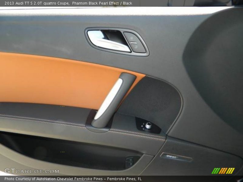 Door Panel of 2013 TT S 2.0T quattro Coupe