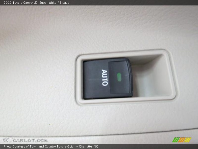 Super White / Bisque 2010 Toyota Camry LE