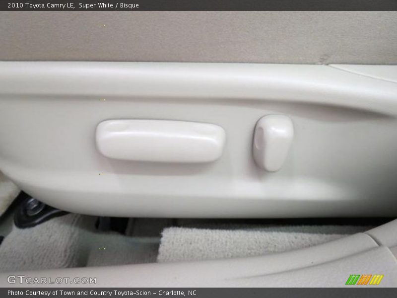 Super White / Bisque 2010 Toyota Camry LE