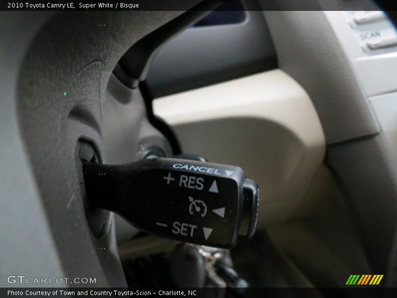 Super White / Bisque 2010 Toyota Camry LE