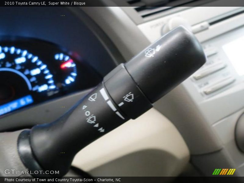 Super White / Bisque 2010 Toyota Camry LE
