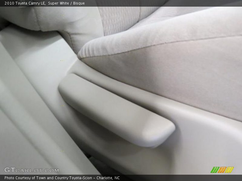 Super White / Bisque 2010 Toyota Camry LE