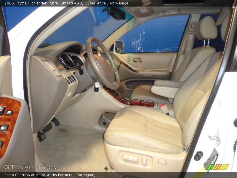 Super White / Ivory Beige 2006 Toyota Highlander Hybrid Limited 4WD