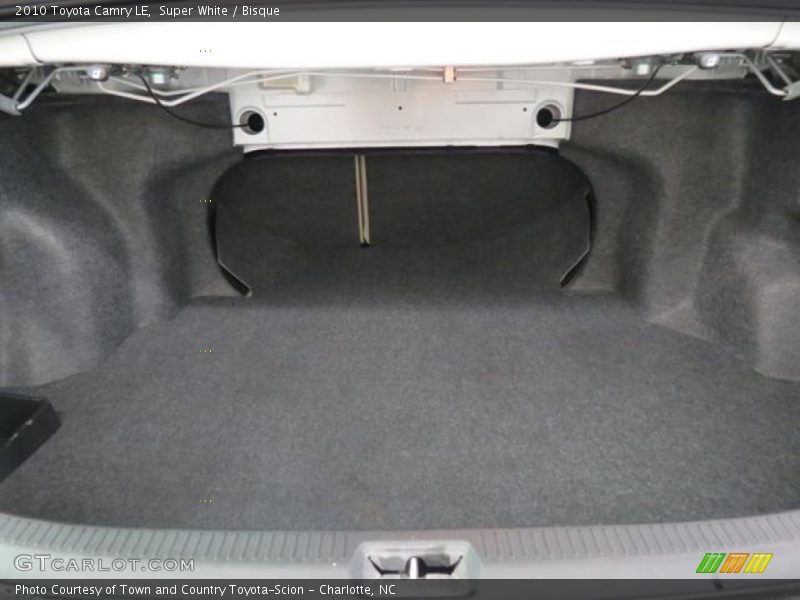 Super White / Bisque 2010 Toyota Camry LE