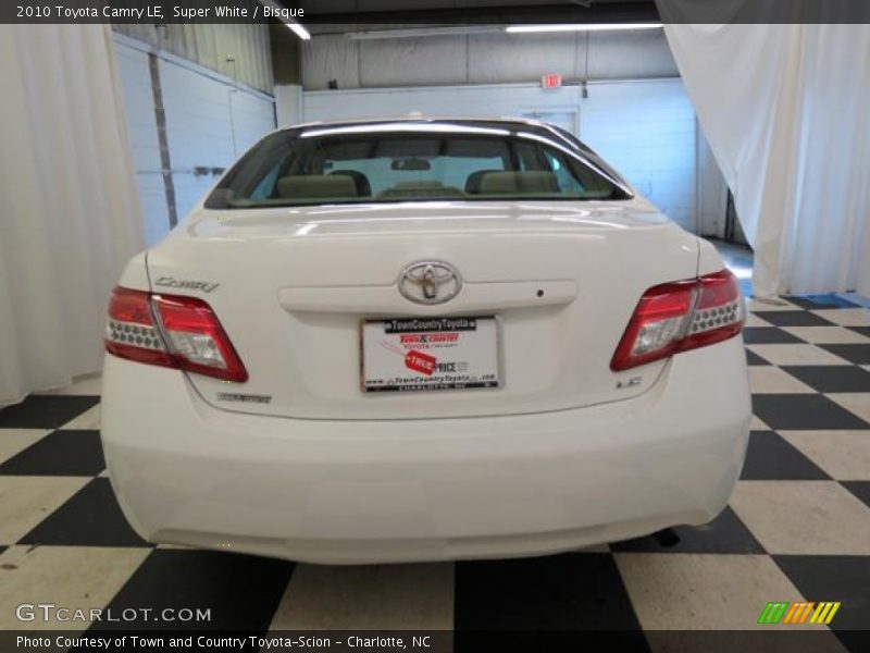 Super White / Bisque 2010 Toyota Camry LE