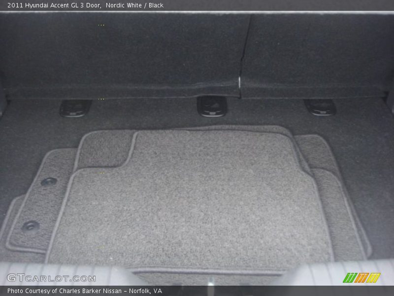 Nordic White / Black 2011 Hyundai Accent GL 3 Door