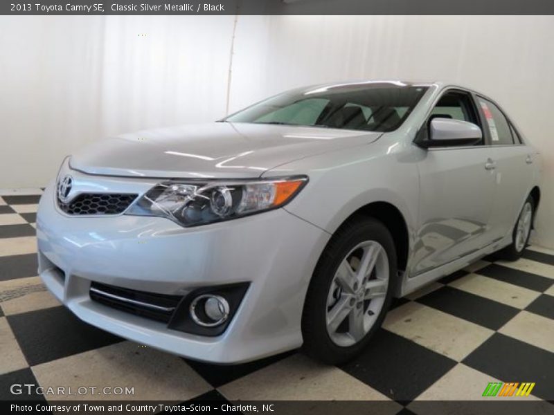Classic Silver Metallic / Black 2013 Toyota Camry SE