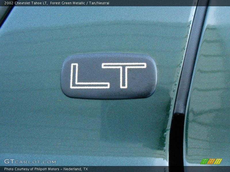 Forest Green Metallic / Tan/Neutral 2002 Chevrolet Tahoe LT