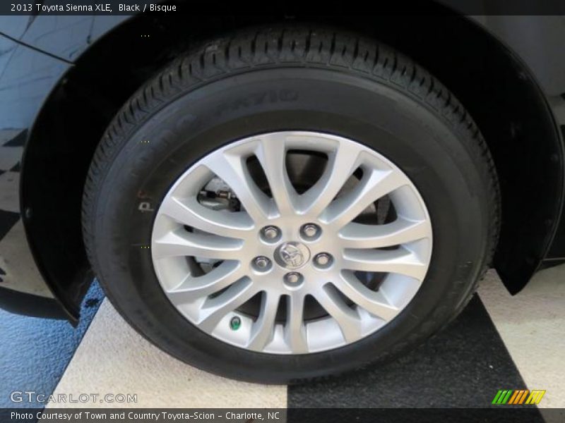 Black / Bisque 2013 Toyota Sienna XLE