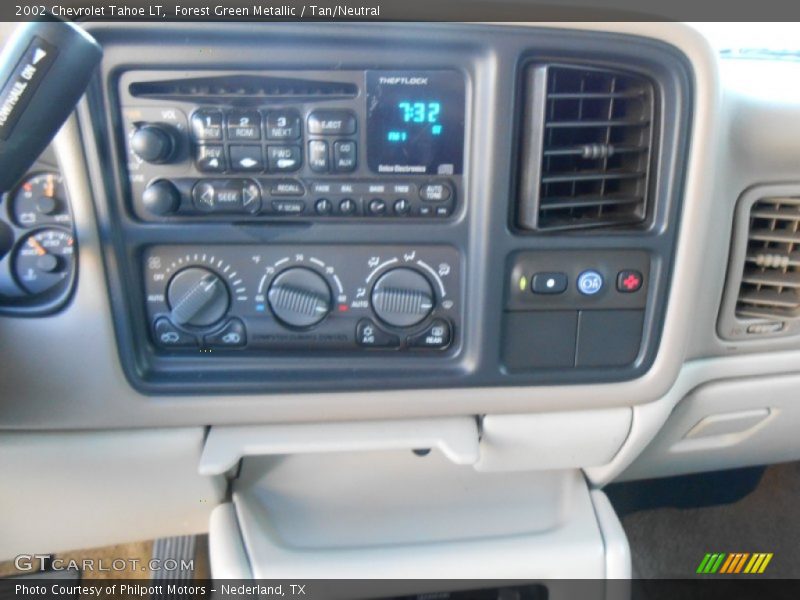 Forest Green Metallic / Tan/Neutral 2002 Chevrolet Tahoe LT