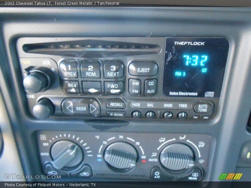 Forest Green Metallic / Tan/Neutral 2002 Chevrolet Tahoe LT