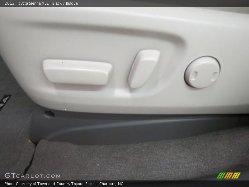 Black / Bisque 2013 Toyota Sienna XLE