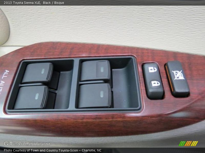 Black / Bisque 2013 Toyota Sienna XLE