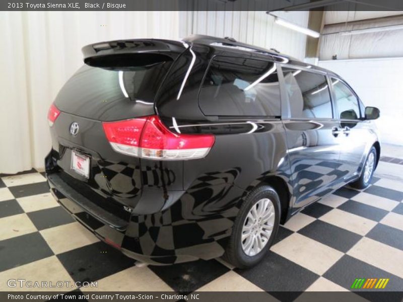 Black / Bisque 2013 Toyota Sienna XLE
