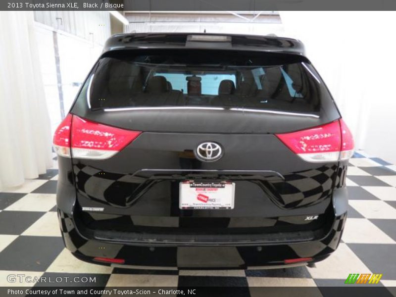 Black / Bisque 2013 Toyota Sienna XLE