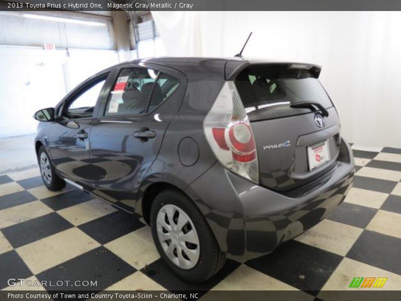 Magnetic Gray Metallic / Gray 2013 Toyota Prius c Hybrid One