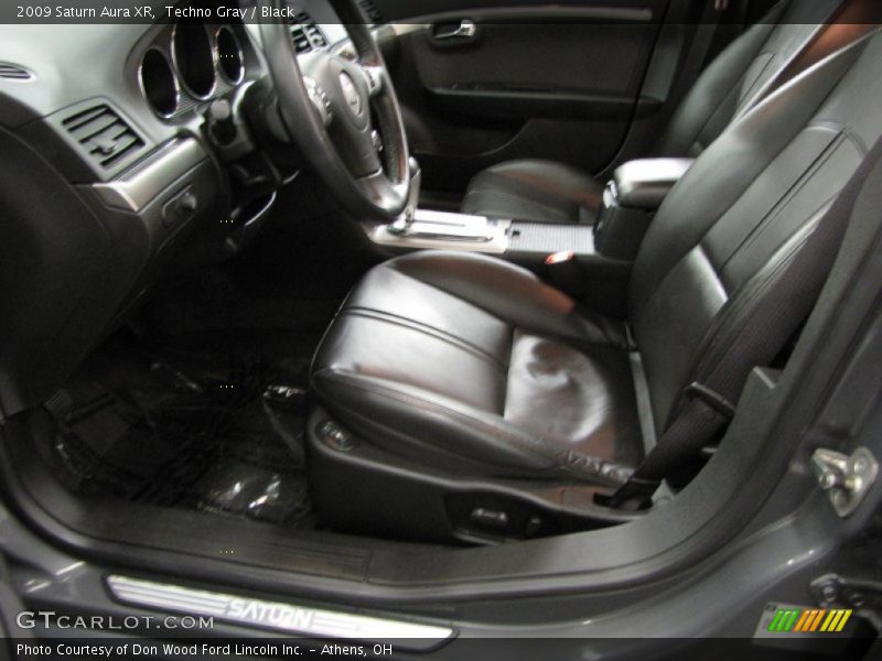  2009 Aura XR Black Interior