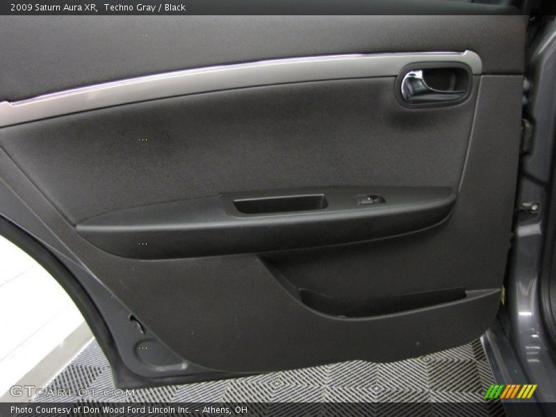 Door Panel of 2009 Aura XR