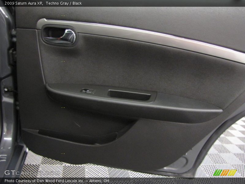 Door Panel of 2009 Aura XR