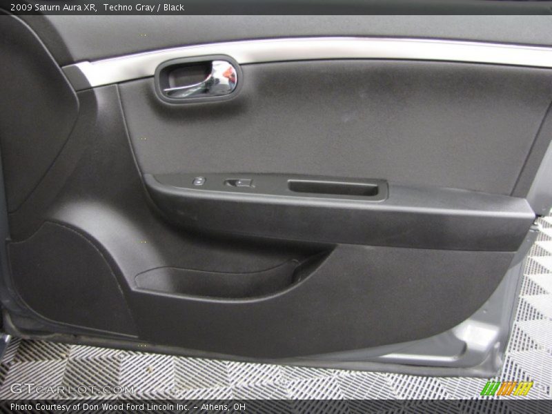 Door Panel of 2009 Aura XR