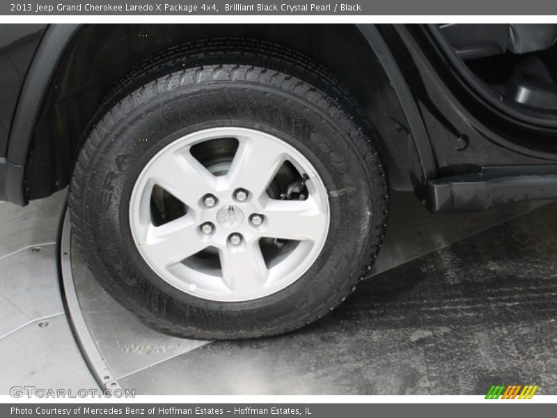 Brilliant Black Crystal Pearl / Black 2013 Jeep Grand Cherokee Laredo X Package 4x4