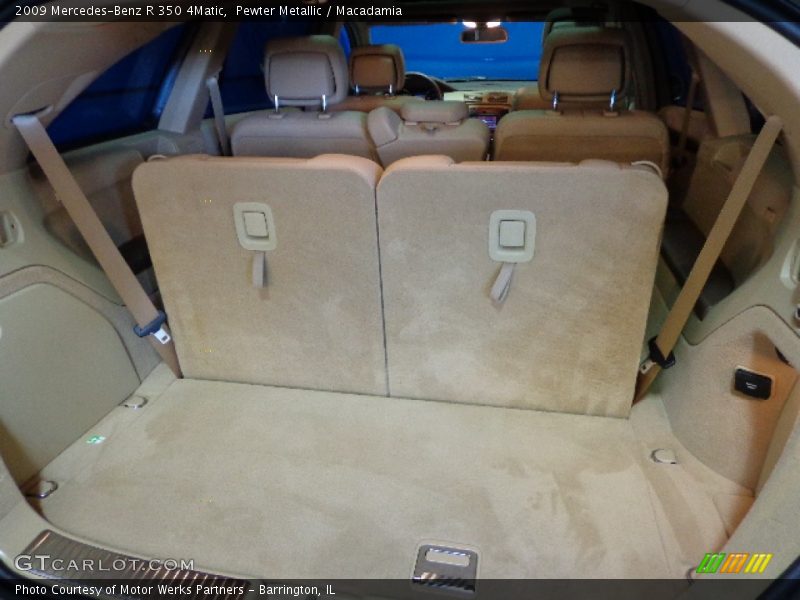Pewter Metallic / Macadamia 2009 Mercedes-Benz R 350 4Matic