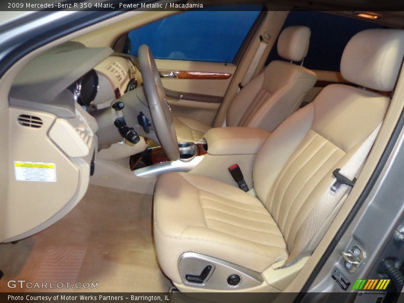 Pewter Metallic / Macadamia 2009 Mercedes-Benz R 350 4Matic