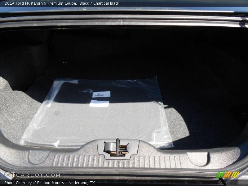  2014 Mustang V6 Premium Coupe Trunk