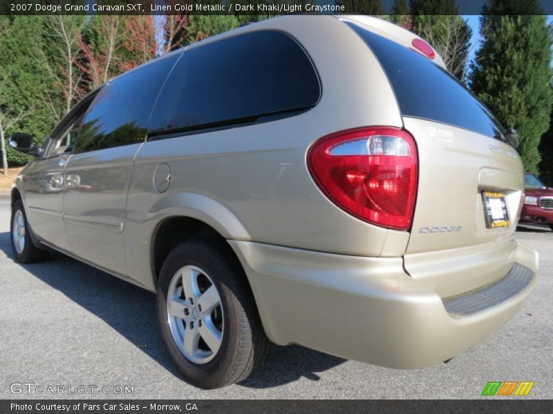 Linen Gold Metallic / Dark Khaki/Light Graystone 2007 Dodge Grand Caravan SXT