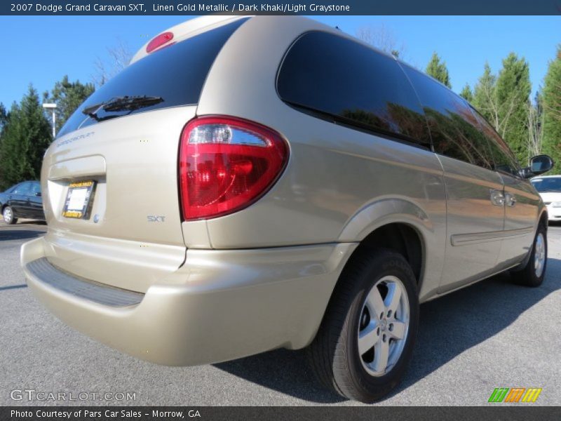 Linen Gold Metallic / Dark Khaki/Light Graystone 2007 Dodge Grand Caravan SXT