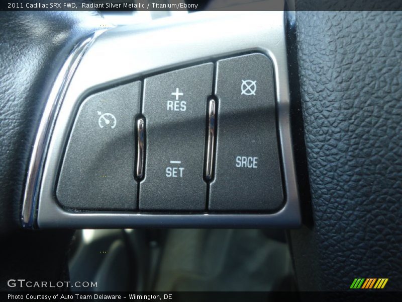 Radiant Silver Metallic / Titanium/Ebony 2011 Cadillac SRX FWD