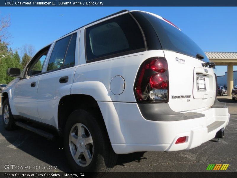 Summit White / Light Gray 2005 Chevrolet TrailBlazer LS