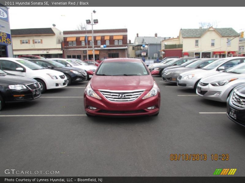 Venetian Red / Black 2011 Hyundai Sonata SE