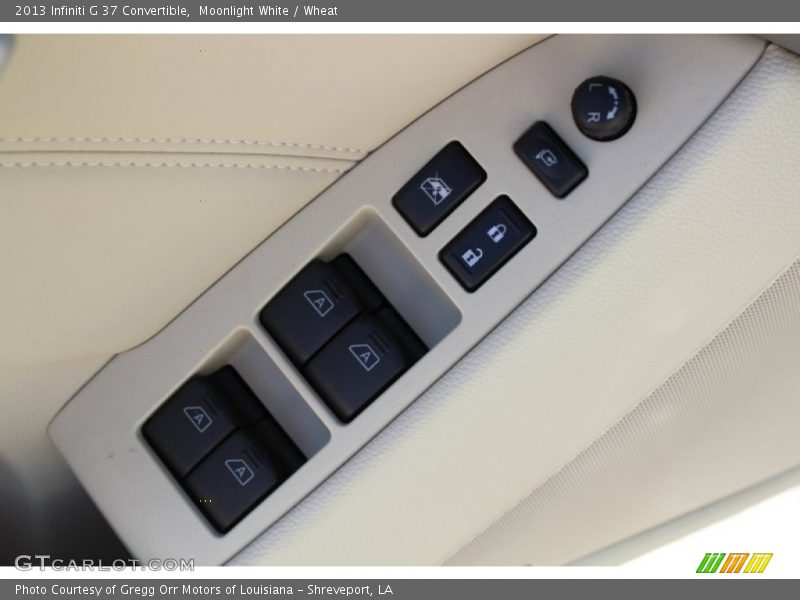 Controls of 2013 G 37 Convertible