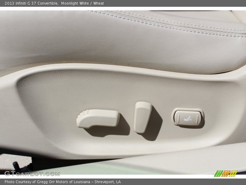 Controls of 2013 G 37 Convertible