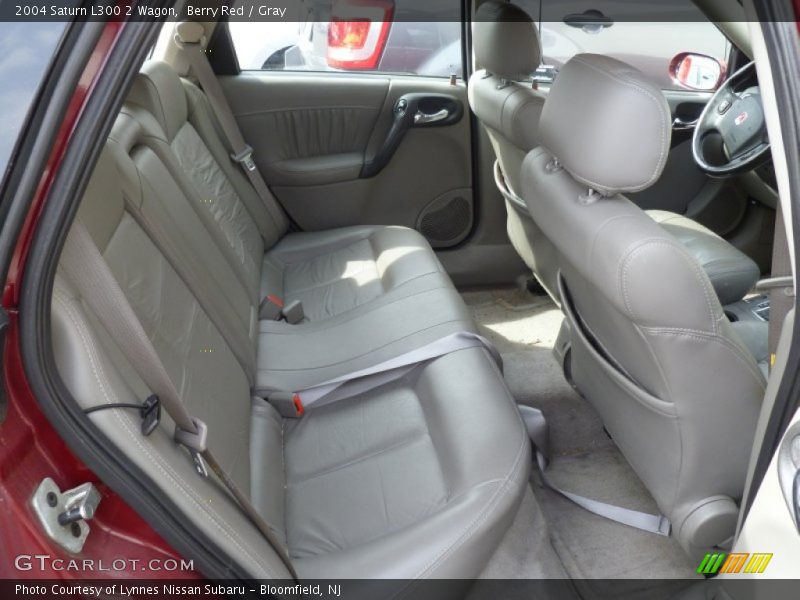 Rear Seat of 2004 L300 2 Wagon