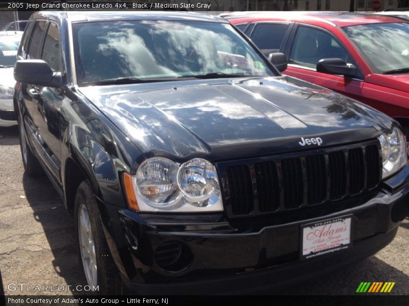 Black / Medium Slate Gray 2005 Jeep Grand Cherokee Laredo 4x4
