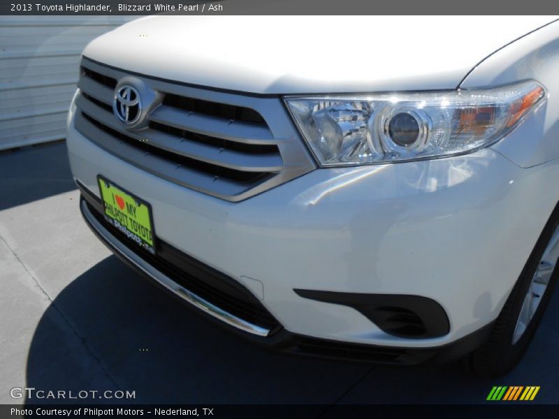 Blizzard White Pearl / Ash 2013 Toyota Highlander