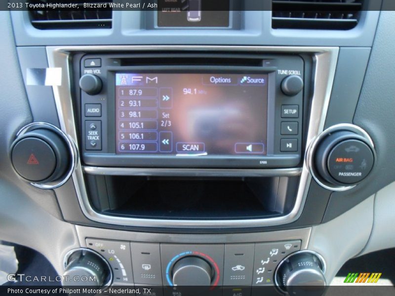 Blizzard White Pearl / Ash 2013 Toyota Highlander