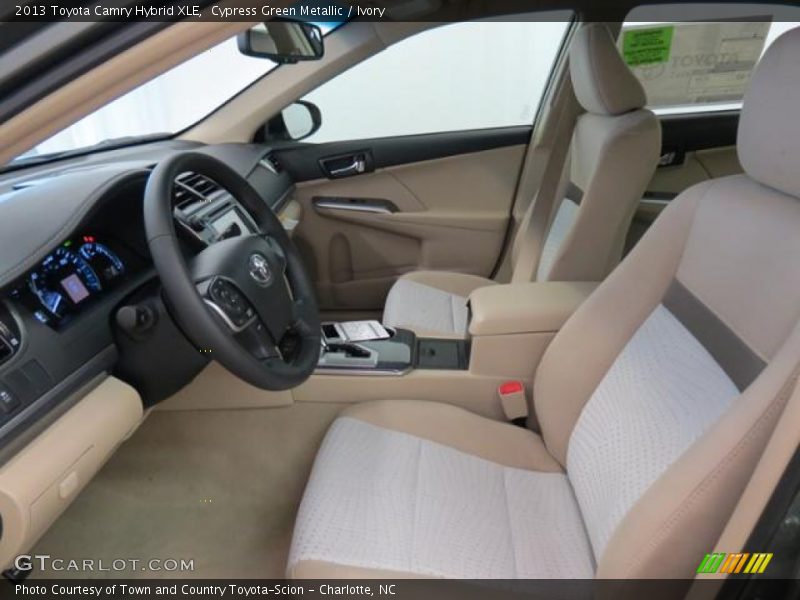 Cypress Green Metallic / Ivory 2013 Toyota Camry Hybrid XLE