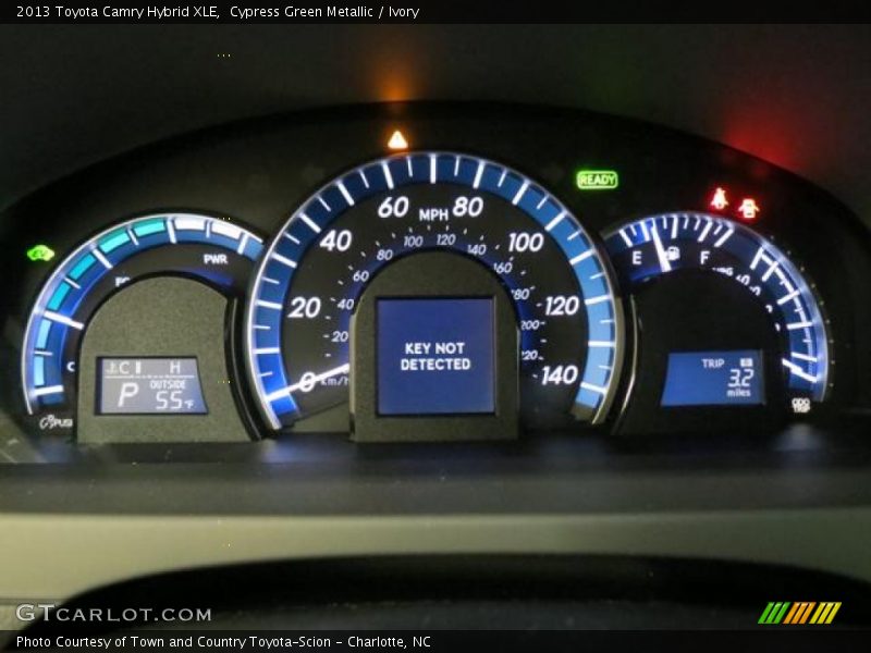Cypress Green Metallic / Ivory 2013 Toyota Camry Hybrid XLE